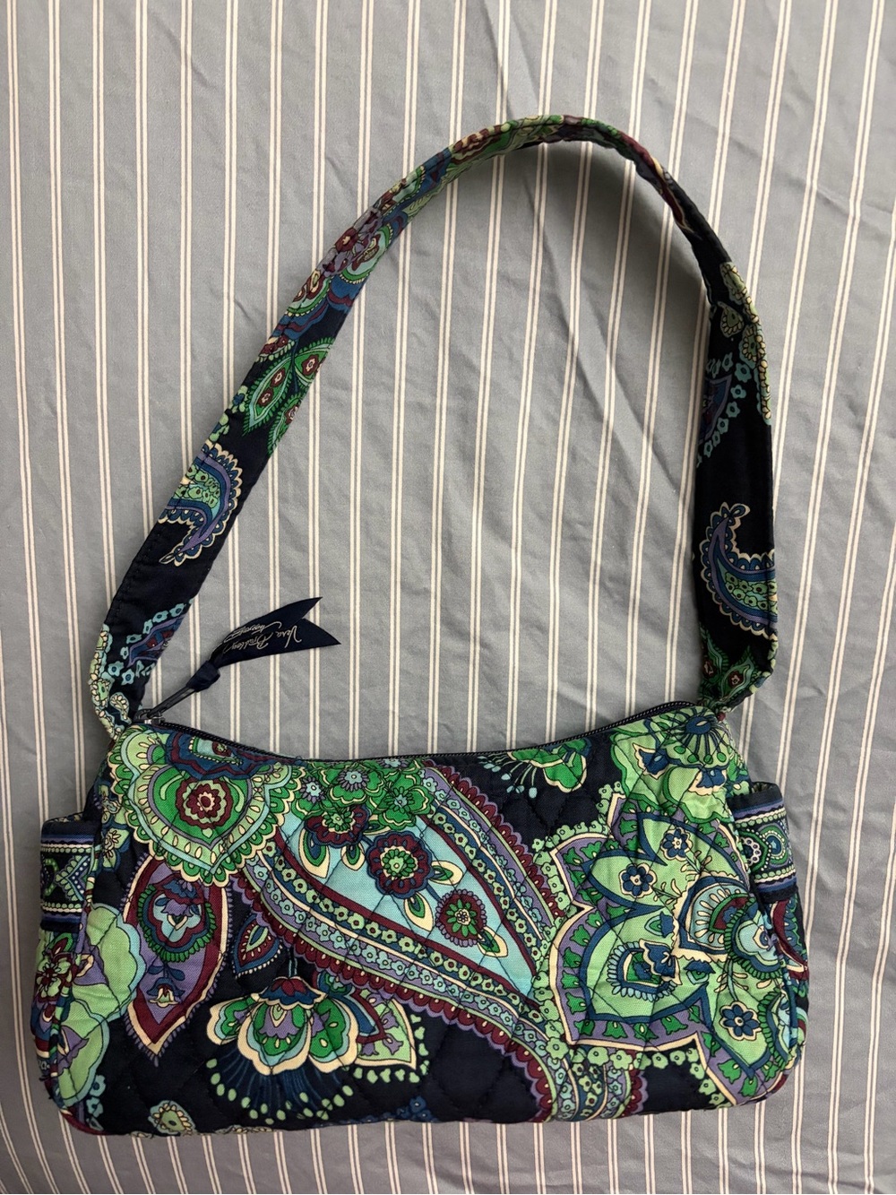 VERA BRADLEY SHOULDER BAG RETIRED PATTERN